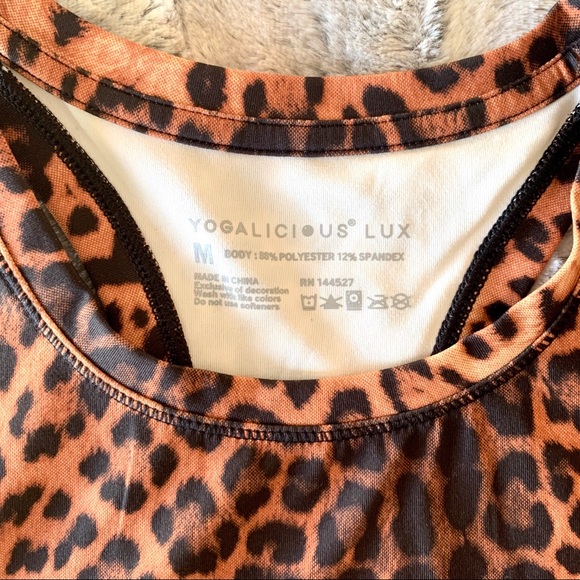 Cheetah print Yogalicious cropped workout tank top - Picture 5 of 10